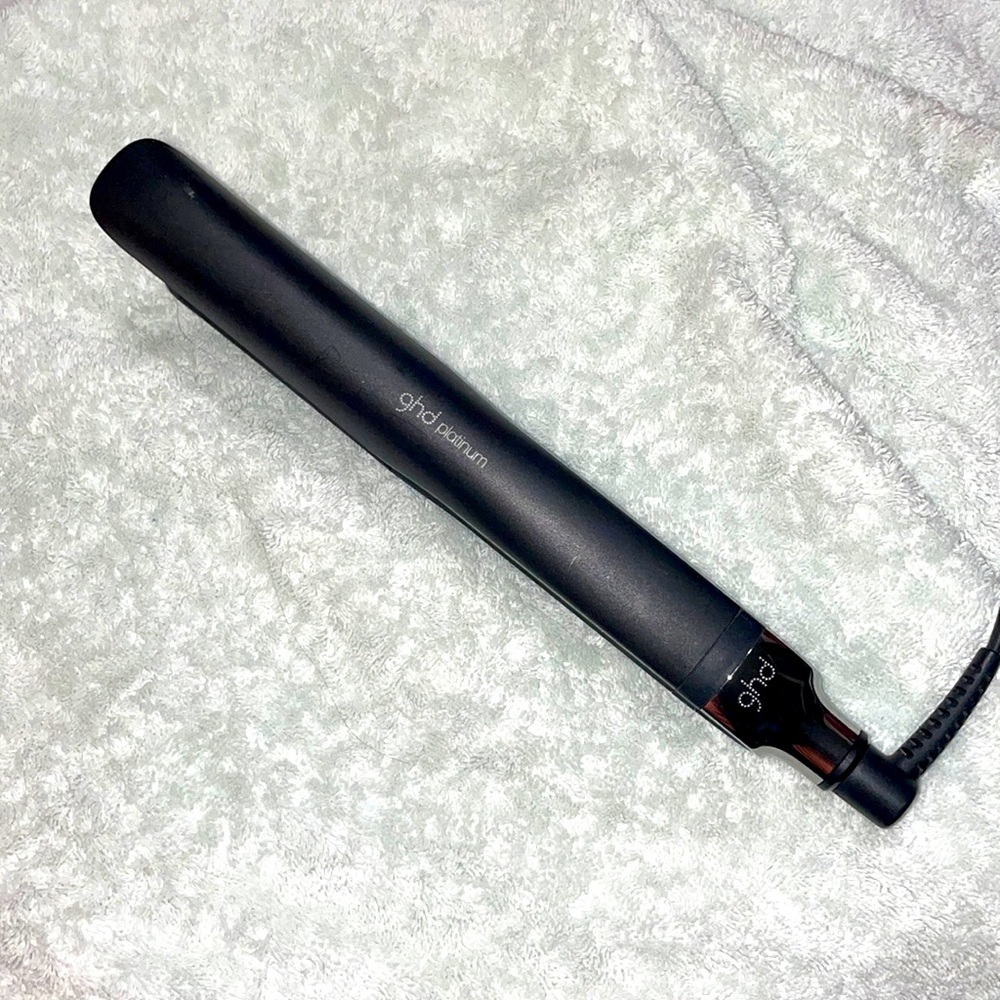 GHD PLATINUM+ STYLER - 1" FLAT IRON